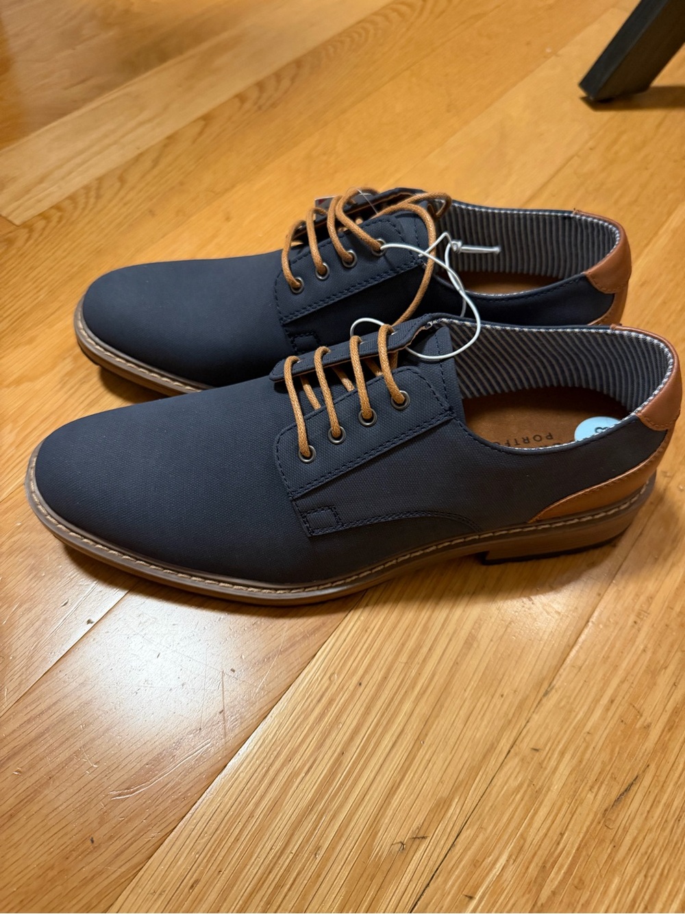 Perry Ellis Navy and Tan Casual Lace-Up Oxfords